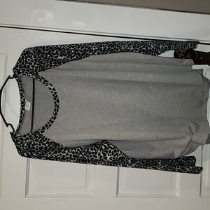 Suzanne Betro Gray Top with Black Patterned Sleeves